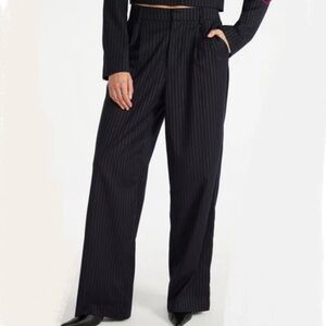 NWT ShoeDazzle Straight Leg Trousers